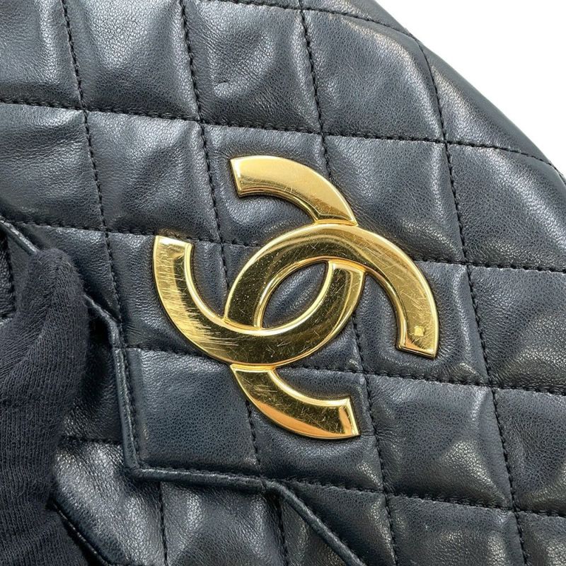 シャネル チェーンショルダーバッグ ココマーク マトラッセ シングルフラップ ラムスキン CHANEL 黒