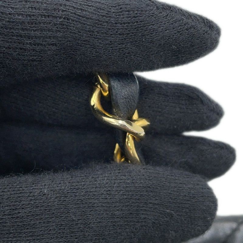 シャネル チェーンショルダーバッグ ココマーク マトラッセ シングルフラップ ラムスキン CHANEL 黒