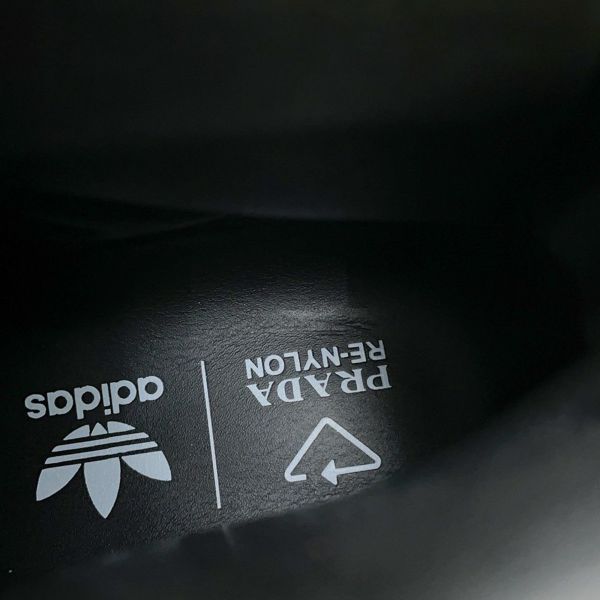 プラダ スニーカー Re-Nylonプラダ×adidas フォーラムハイカット メンズサイズ7 1/2 2TG193 PRADA 黒