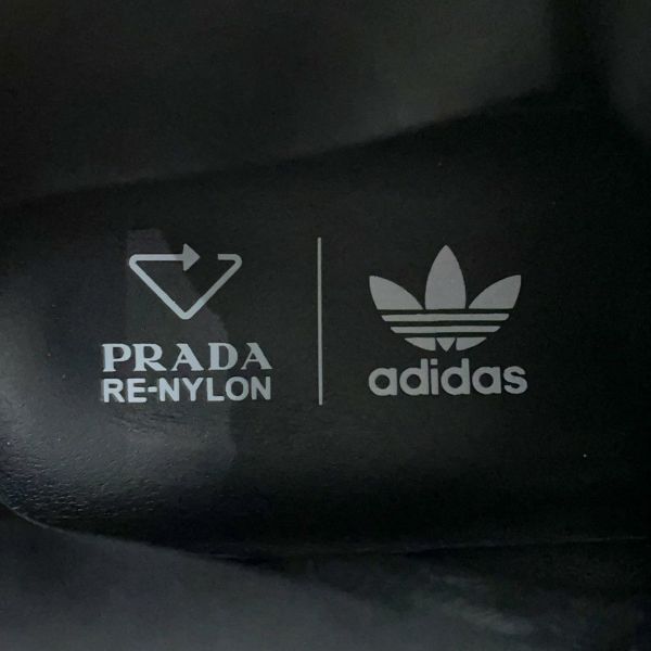 プラダ スニーカー Re-Nylonプラダ×adidas フォーラムハイカット メンズサイズ7 1/2 2TG193 PRADA 黒