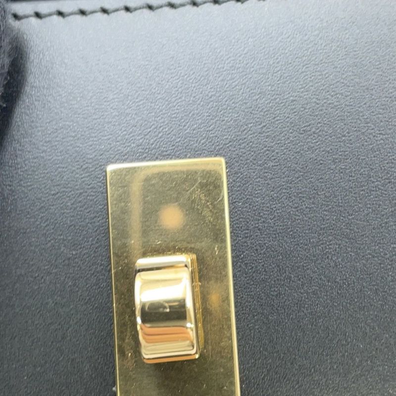 セリーヌ 三つ折り財布 16 セーズ スモール トリフォールド ウォレット 10F523CQ7 CELINE 黒