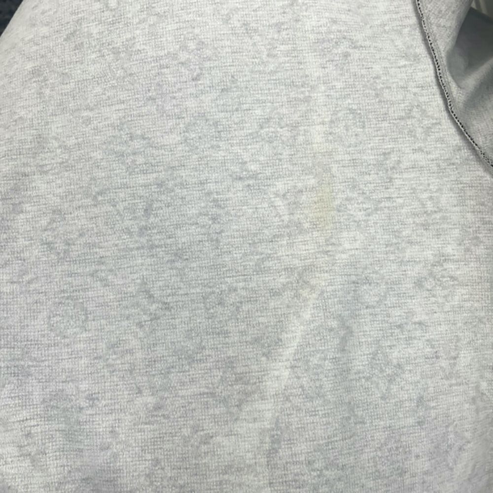 ルイヴィトン 半袖Tシャツ モノグラム・マヒナ チェーンショルダー Tシャツ レディースサイズM アパレル トップス