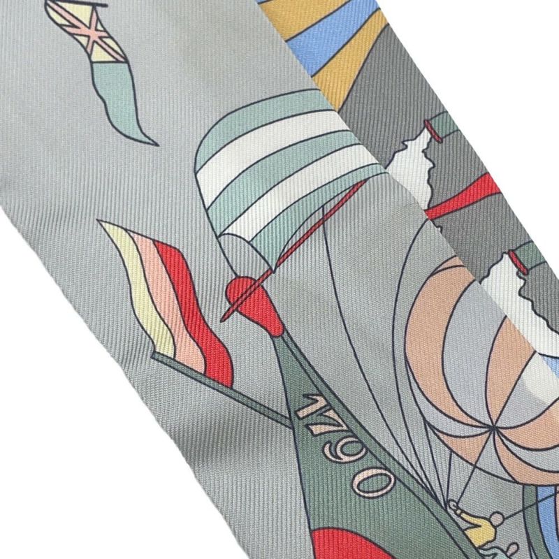 エルメス スカーフ ツイリー 大空の狂気 Les Folies Du Ciel HERMES シルクツイル 2022年春夏