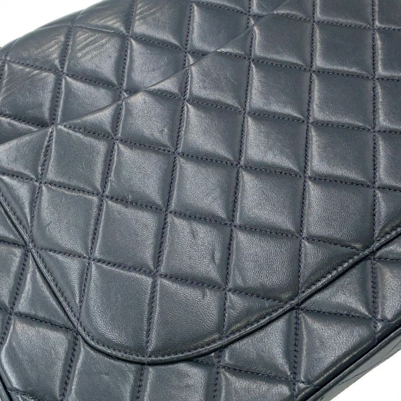 シャネル チェーンショルダーバッグ マトラッセ30 ココマーク Wチェーン ラムスキン A04412 CHANEL デカマト