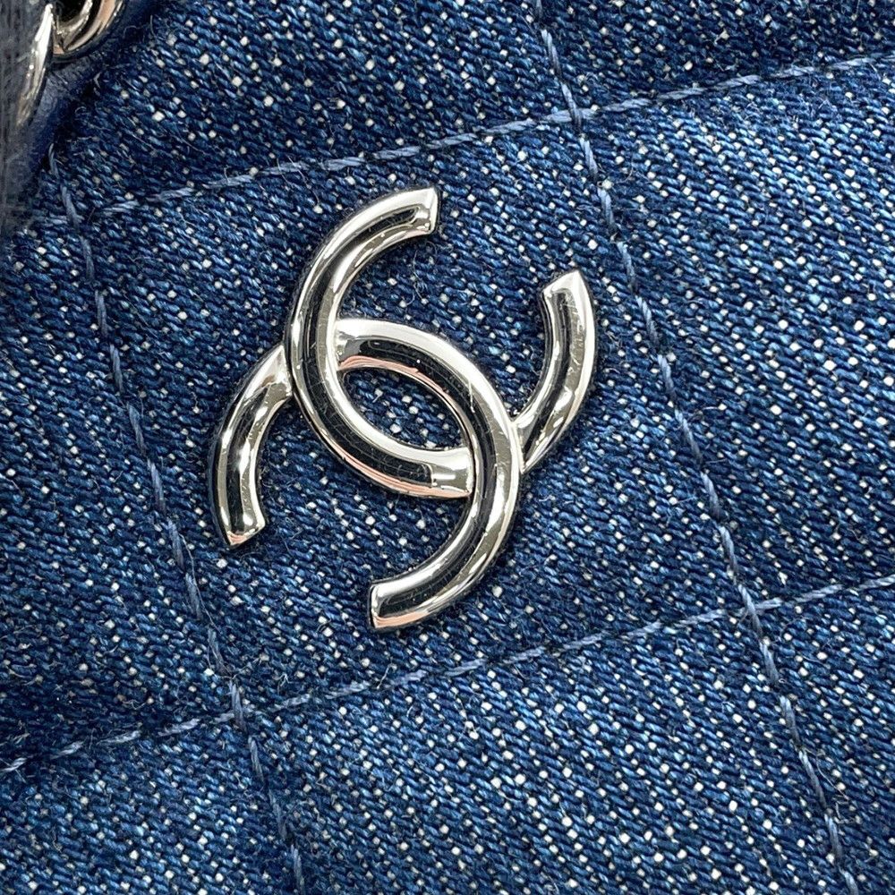 シャネル チェーンショルダーバッグ ココマーク マトラッセ ラウンド デニム AP0739 CHANEL