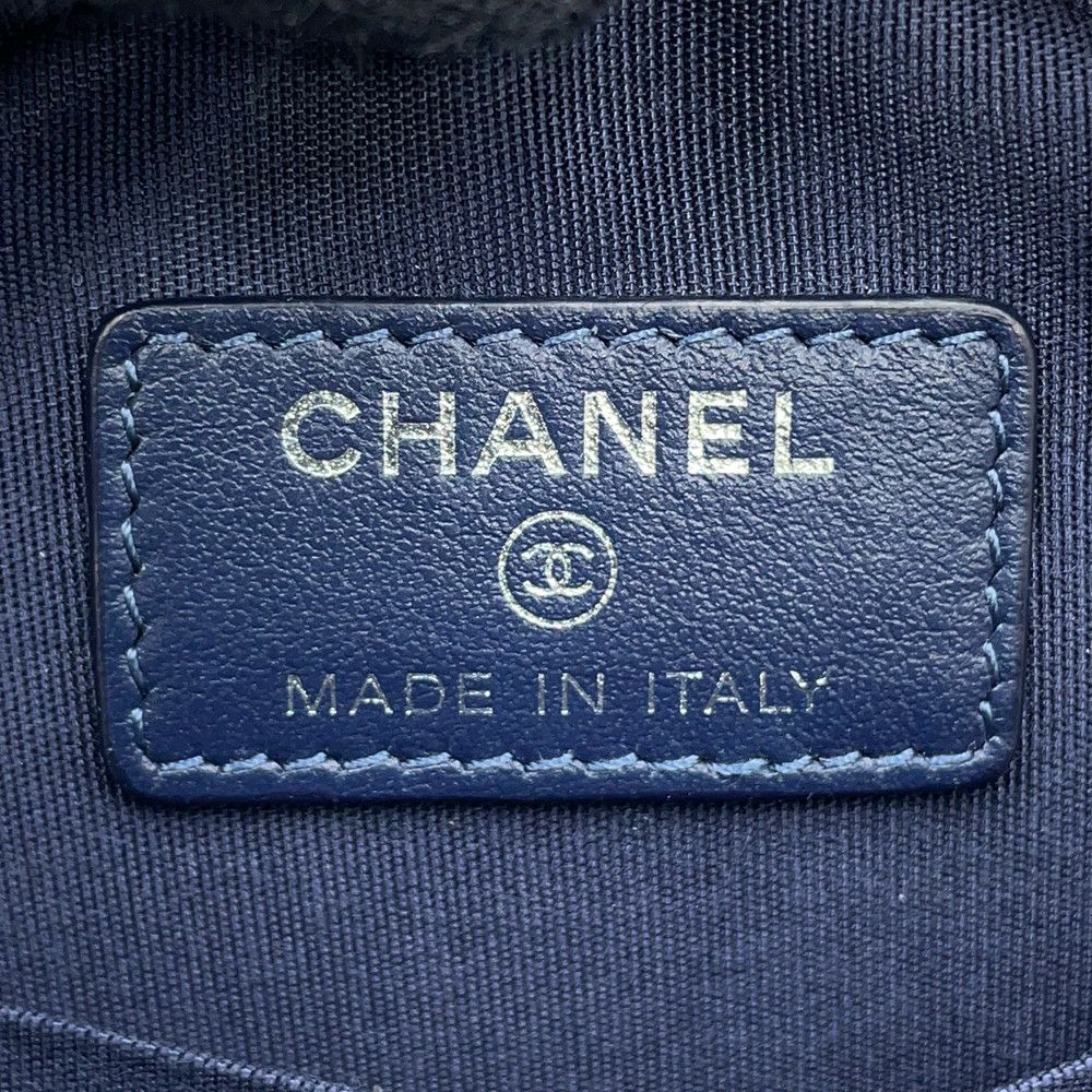 シャネル チェーンショルダーバッグ ココマーク マトラッセ ラウンド デニム AP0739 CHANEL