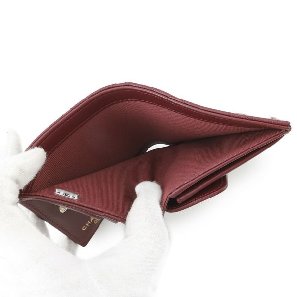 シャネル 二つ折り財布 ココマーク マトラッセ  コンパクトウォレット キャビアスキン AP4806