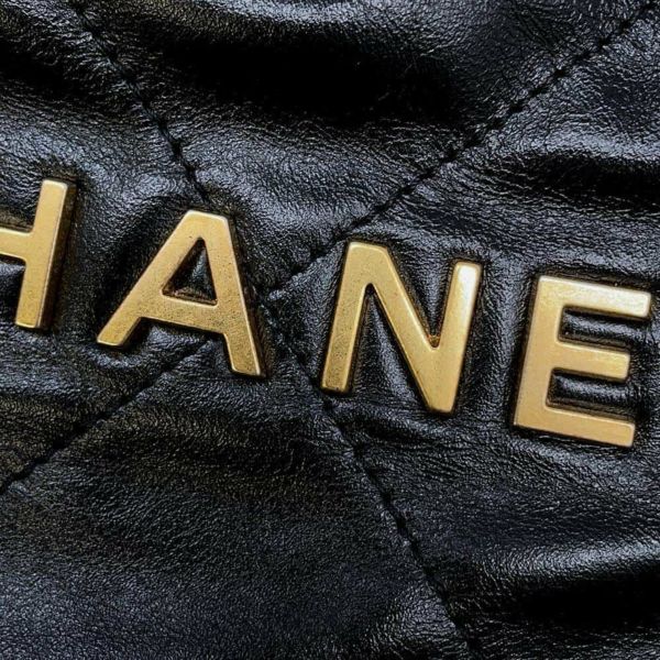 シャネル ハンドバッグ CHANEL 22 マトラッセ スモール シャイニーカーフ AS3260 ポーチ付き 黒