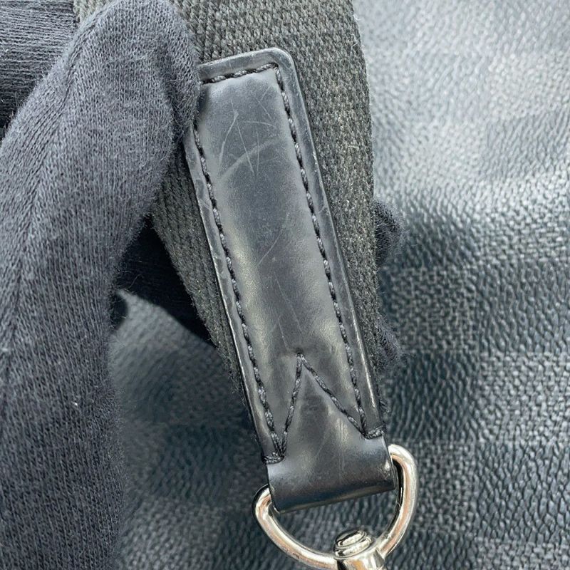 ルイヴィトン ボディバッグ ダミエ・グラフィット トラベルステッカー アヴェニュー・スリングバッグ N41056 黒 ブラック