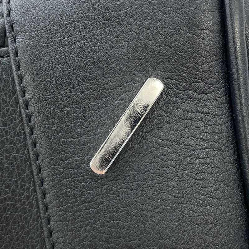 ロエベ ハンドバッグ リピートアナグラム アマソナ75 レザー 301.55.L03 LOEWE 2way 黒