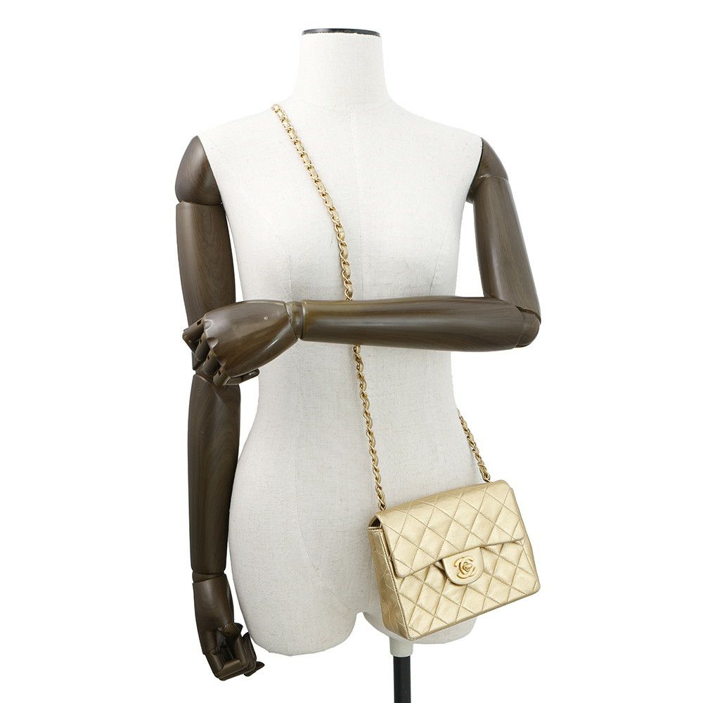 シャネル チェーンショルダーバッグ ミニ マトラッセ18 ココマーク ラムスキン CHANEL A35200