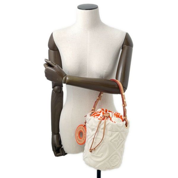 ルイヴィトン ハンドバッグ LVバイザプール パイル バケット・LVバケーション M25146 LOUIS VUITTON アイボリー