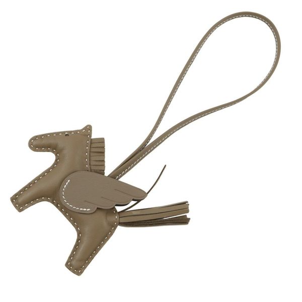 エルメス バッグチャーム ロデオPM ペガサス エトゥープ ラムスキン W刻印