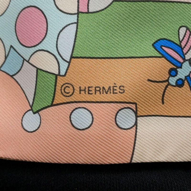 エルメス スカーフ ツイリー 森のささやき Les Murmures de la Foret HERMES シルクツイル 2023春夏