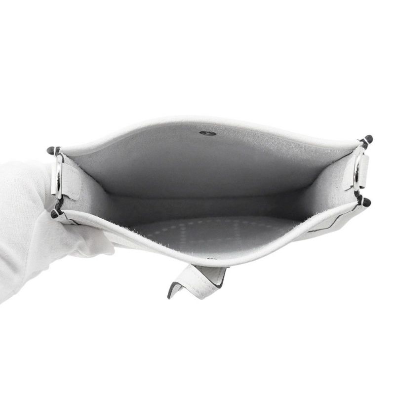 エルメス ショルダーバッグ エブリンTPM 111cm ニューホワイト/シルバー金具 トリヨンクレマンス K刻印 HERMES Evelyne 白