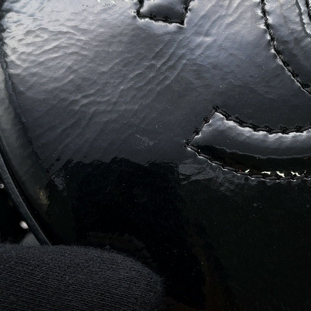 シャネル チェーンショルダーバッグ ココマーク ラウンド パテント CHANEL バッグ 黒