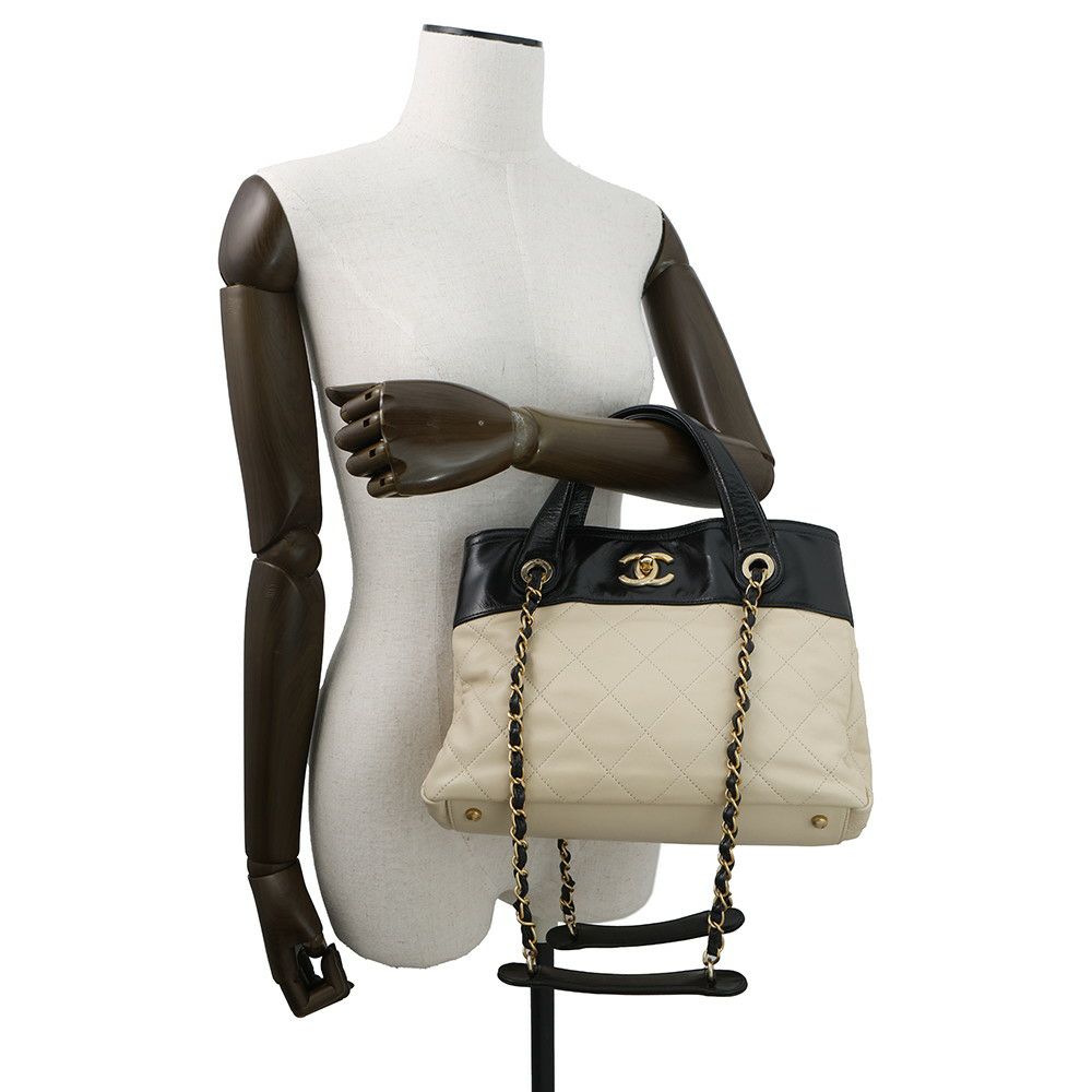 シャネル ハンドバッグ ココマーク マトラッセ インザミックス レザー A67031 CHANEL 2way 黒