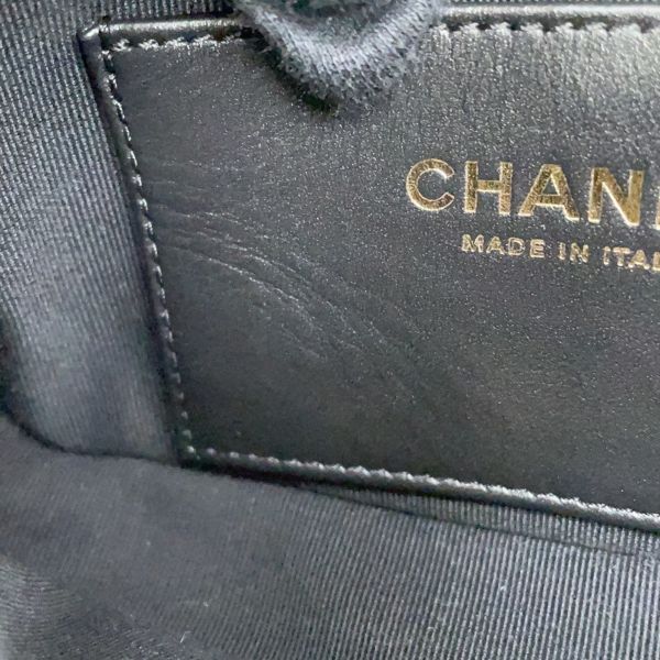シャネル チェーンショルダーバッグ マトラッセ ココマーク スモール フラップバッグ ラムスキン AS5174 CHANEL 黒