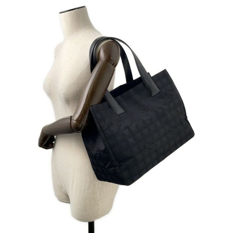 シャネル トートバッグ ココマーク ニュートラベルライン トートMM ナイロン A15991 CHANEL 黒