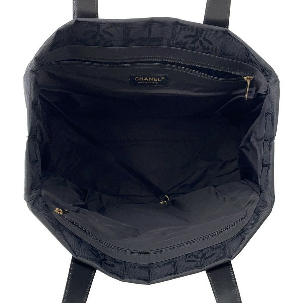 シャネル トートバッグ ココマーク ニュートラベルライン トートMM ナイロン A15991 CHANEL 黒