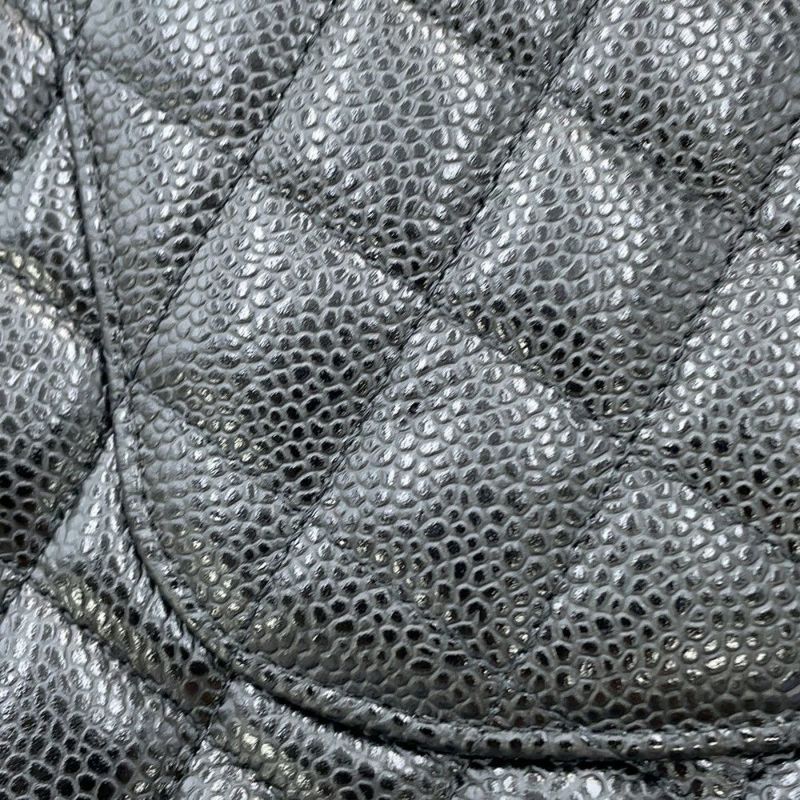 シャネル チェーンショルダーバッグ マトラッセ25 ココマーク ダブルチェーン キャビアスキン A01112 CHANEL 黒