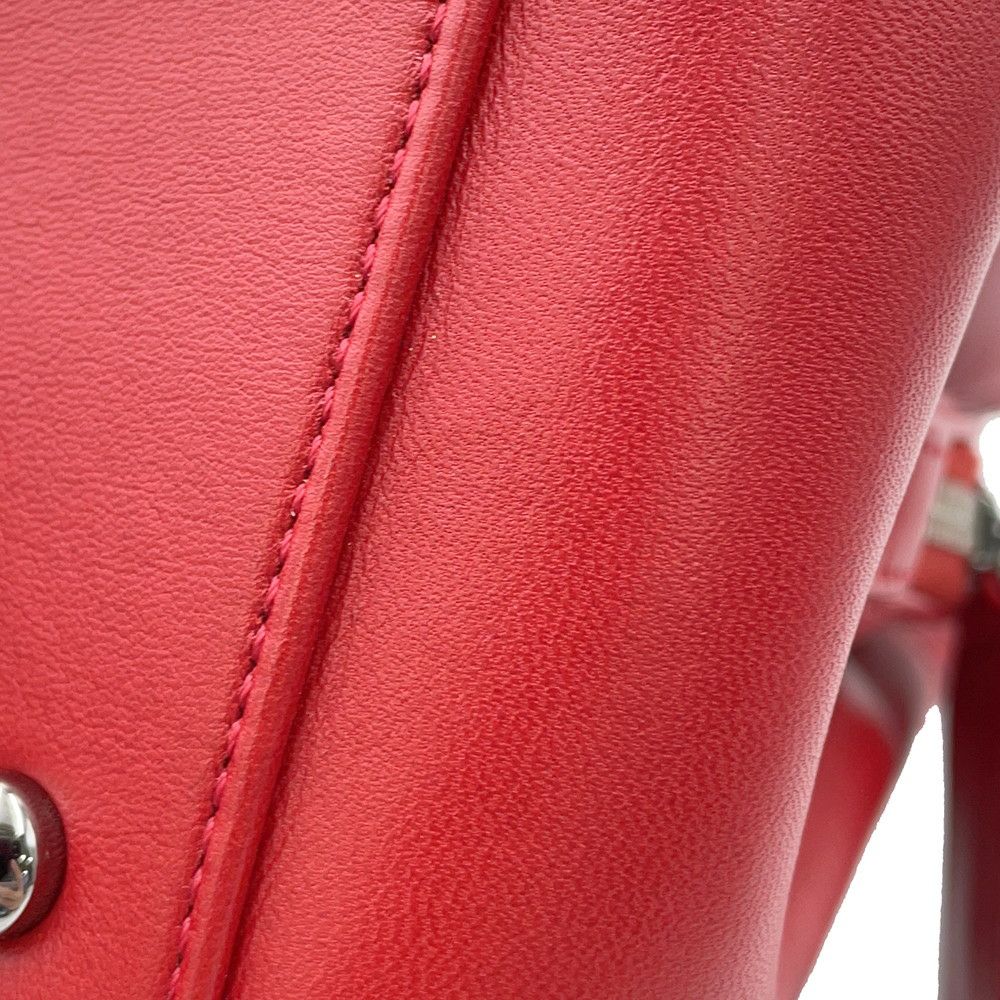 シャネル チェーントートバッグ ココマーク シェブロン ラムスキン CHANEL Vステッチ