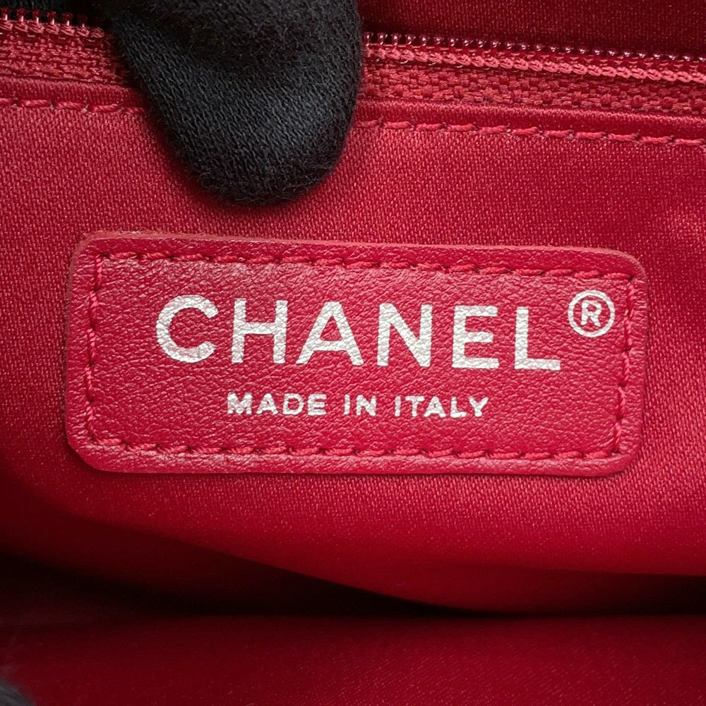 シャネル チェーントートバッグ ココマーク シェブロン ラムスキン CHANEL Vステッチ