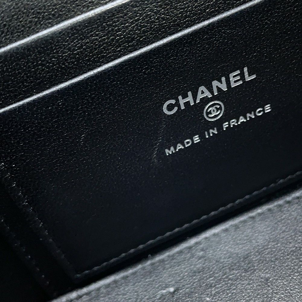 シャネル チェーンショルダーバッグ マトラッセ ココマーク ヴァニティケース ラムスキン AP2199 CHANEL 2way バニティ 黒