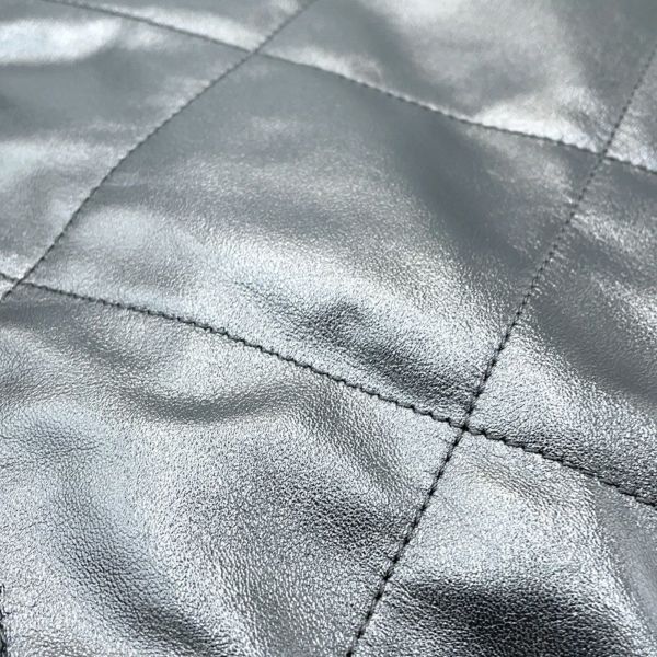 シャネル チェーンショルダーバッグ CHANEL 22 マトラッセ スモール シャイニーカーフレザー AS3261 ポーチ付き 黒