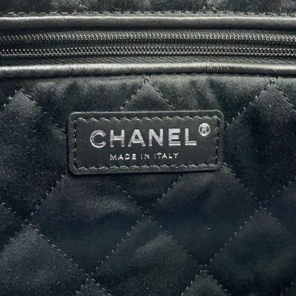 シャネル チェーンショルダーバッグ CHANEL 22 マトラッセ スモール シャイニーカーフレザー AS3261 ポーチ付き 黒