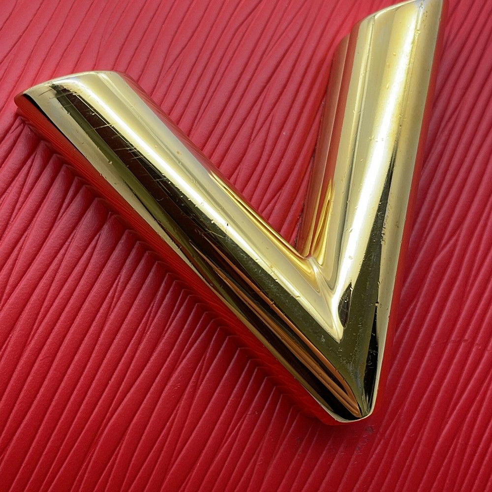 ルイヴィトン チェーンショルダーバッグ エピ ツイストMM M54859 LOUIS VUITTON ヴィトン バッグ 花柄 2017年コレクション