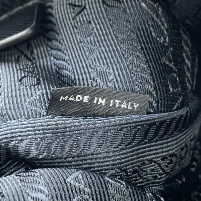 プラダ ショルダーバッグ トライアングルロゴ ナイロン 2VH251 PRADA 黒