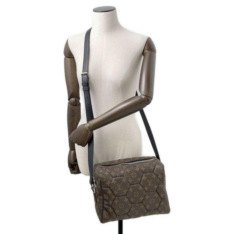 ルイヴィトン ショルダーバッグ モノグラム・マカサー エクサゴン ネオ・トロカデロ M56718 ヴィトン バッグ 黒 ブラック