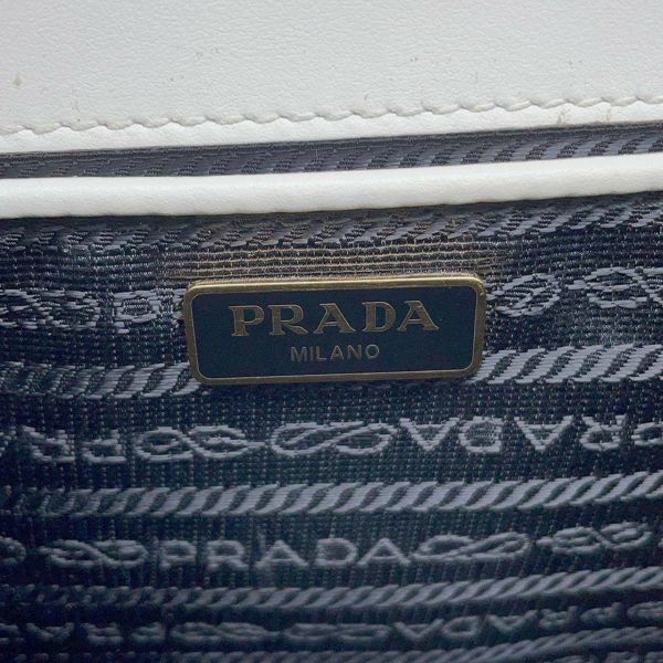 プラダ チェーンショルダーバッグ サフィアーノ レザー 1BD200 PRADA バッグ 白