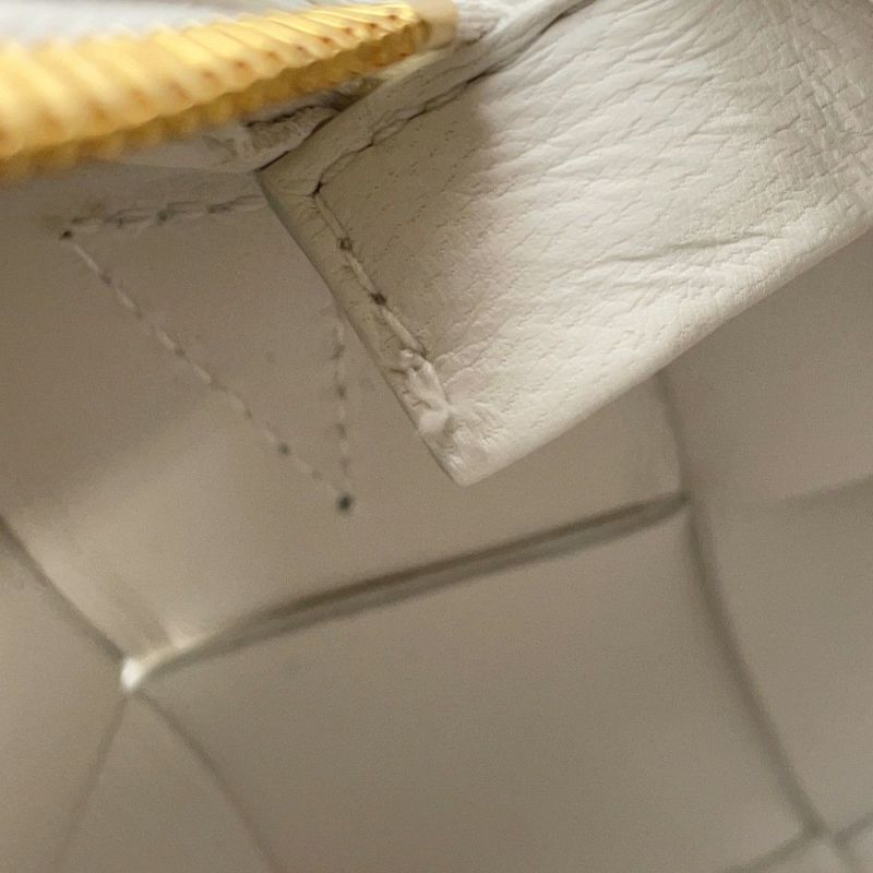 ボッテガヴェネタ ハンドバッグ マキシイントレチャート ブリックカセット ホーボーバッグ ラムスキン 729166 ワンショルダー 白