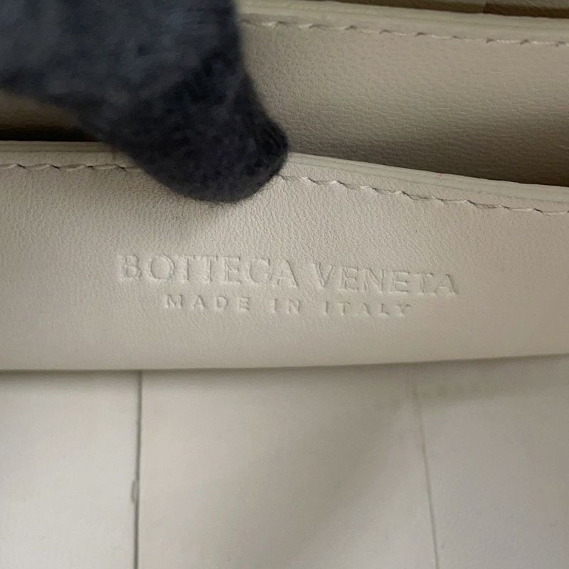 ボッテガヴェネタ ハンドバッグ マキシイントレチャート ブリックカセット ホーボーバッグ ラムスキン 729166 ワンショルダー 白