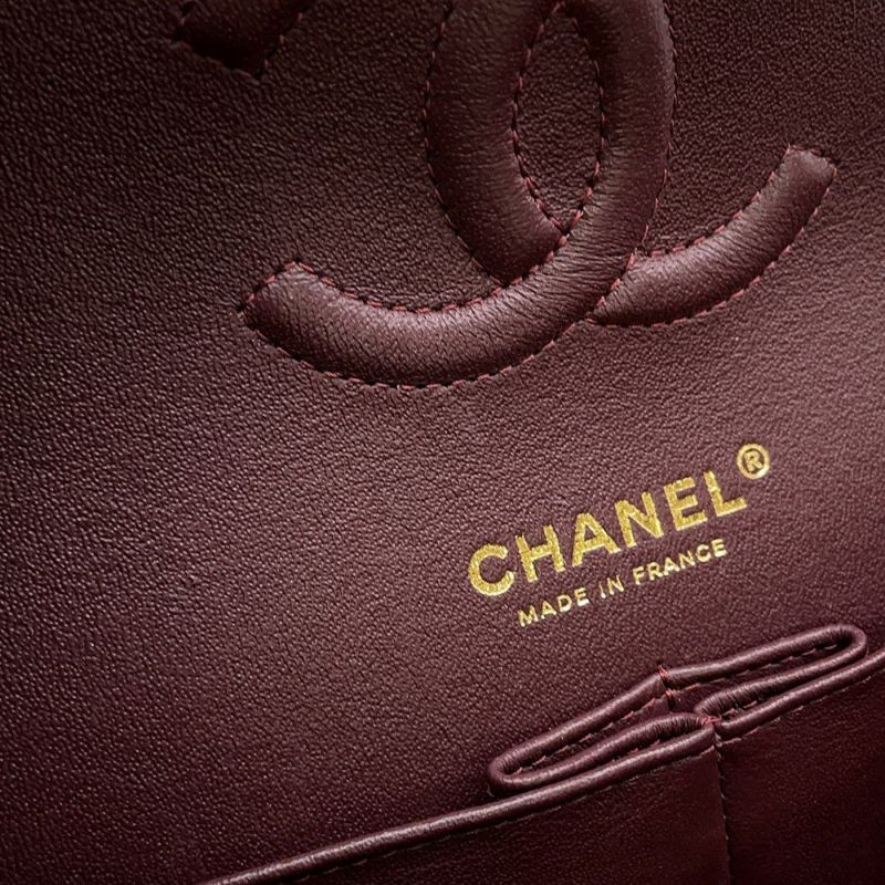 シャネル チェーンショルダーバッグ マトラッセ25 ココマーク キャビアスキン A01112 CHANEL バッグ 黒