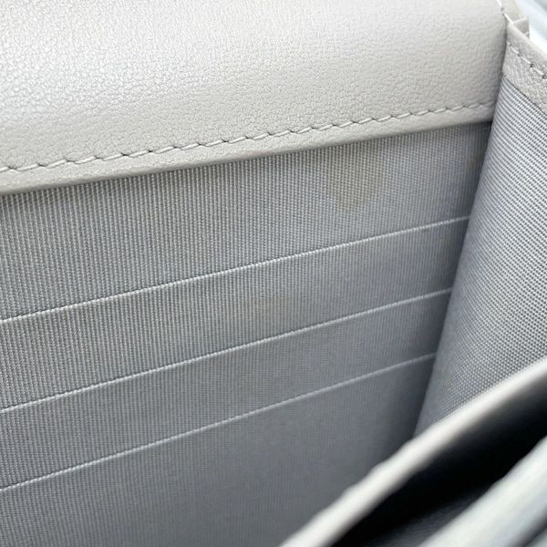 シャネル チェーンウォレット ココマーク マトラッセ シャネル19 ラムスキン AP0957 CHANEL 財布