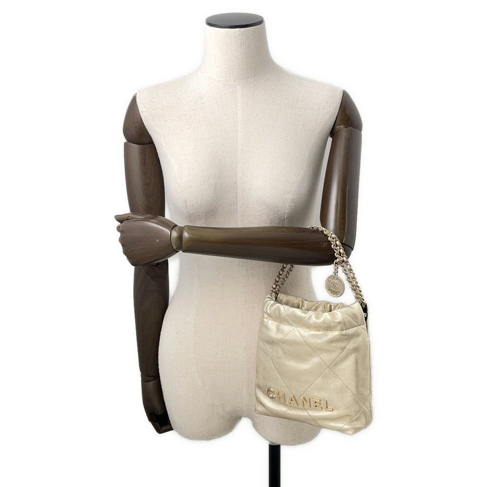 シャネル ハンドバッグ CHANEL 22 ミニ ココマーク シャイニーカーフレザー AS3980 CHANEL 2wayバッグ