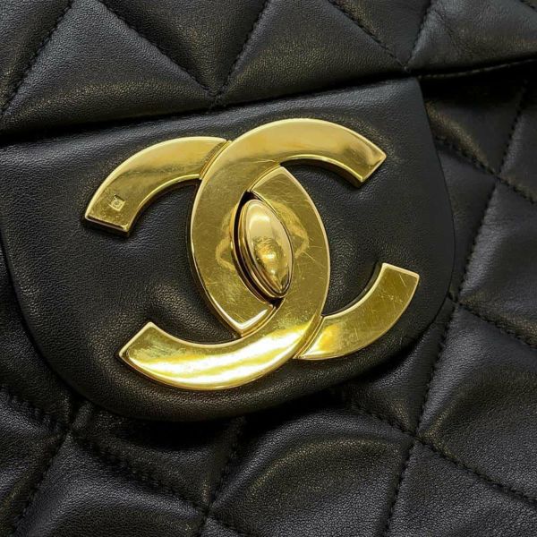 シャネル チェーンショルダーバッグ デカマトラッセ シングルフラップ ラムスキン CHANEL 黒