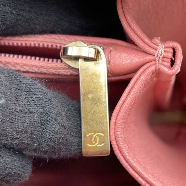 シャネル チェーンショルダーバッグ CCフィリグリー バニティバッグ キャビアスキン A93343 CHANEL