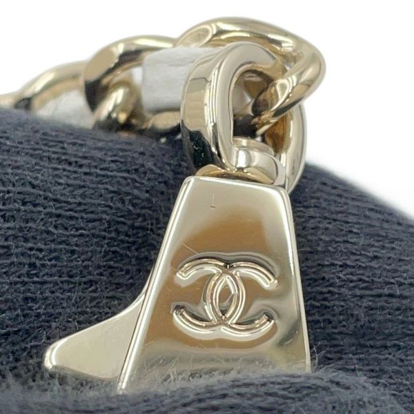 シャネル ハンドバッグ マトラッセ ココマーク ココハンドル キャビアスキン A92990 CHANEL 2way 白