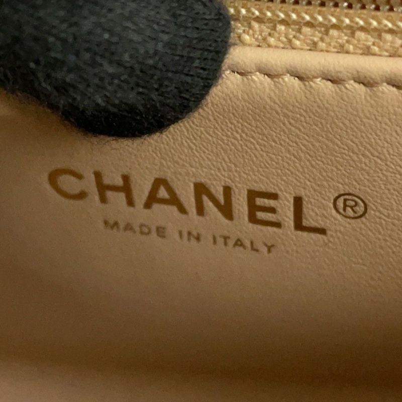 シャネル ハンドバッグ マトラッセ ココマーク ココハンドル キャビアスキン A92990 CHANEL 2way 白