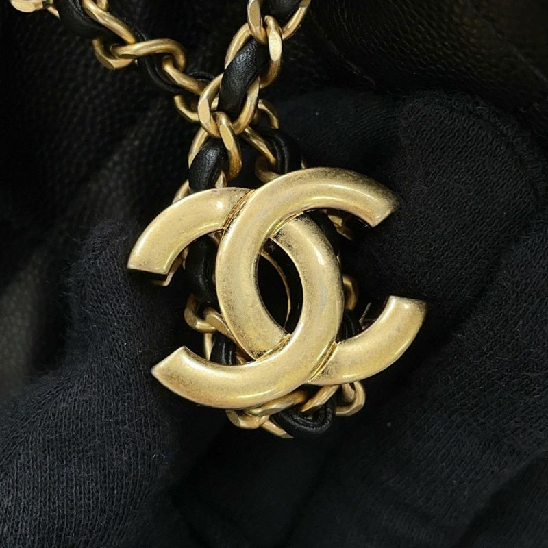 シャネル チェーンショルダーバッグ ココマーク マトラッセ CHANEL 25 スモール AS5293 CHANEL 黒