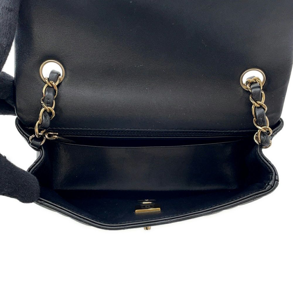 シャネル チェーンショルダーバッグ ミニ マトラッセ 20 ココマーク ラムスキン A69900 CHANEL 黒