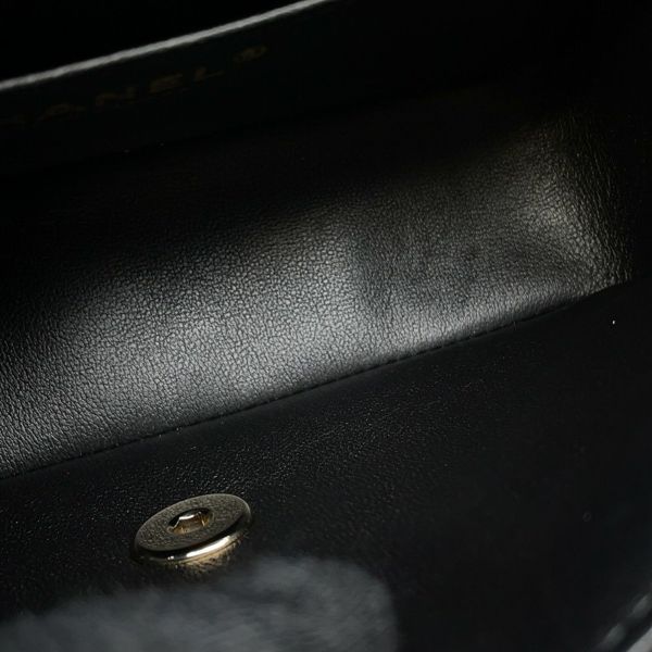 シャネル チェーンショルダーバッグ ミニ マトラッセ 20 ココマーク ラムスキン A69900 CHANEL 黒