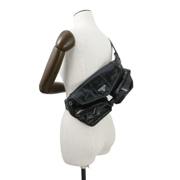 プラダ ボディバッグ トライアングルロゴ カーフレザー 2VH174 PRADA ウエストポーチ 黒