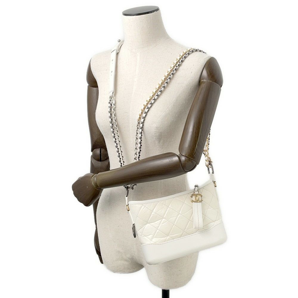 シャネル チェーンショルダーバッグ ガブリエル ドゥ シャネル ホーボー スモール A91810 CHANEL  白