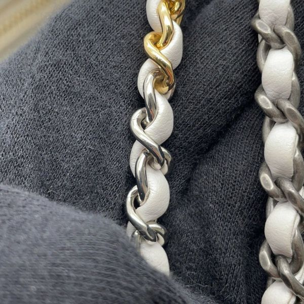 シャネル チェーンショルダーバッグ ガブリエル ドゥ シャネル ホーボー スモール A91810 CHANEL  白