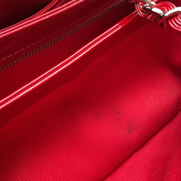 シャネル チェーンショルダーバッグ マドモアゼル ボーリングバッグ パテントレザー ココマーク A50556 CHANEL